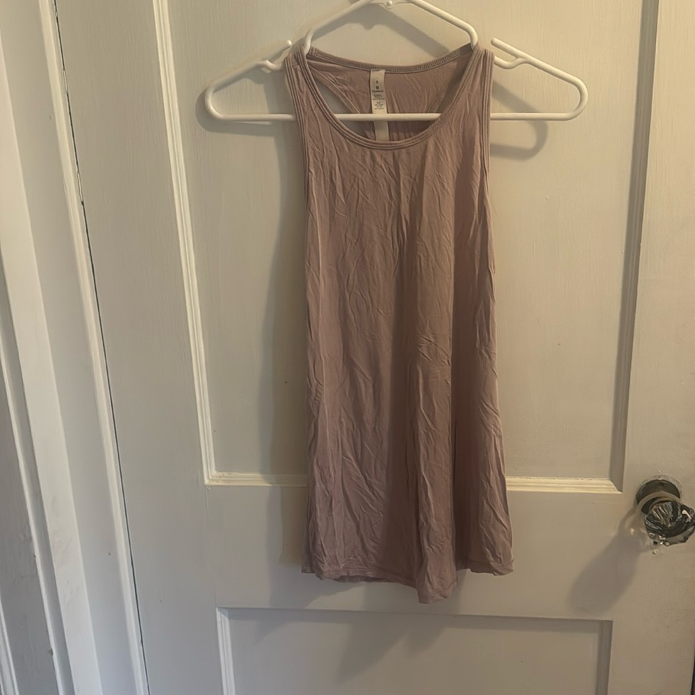 Lululemon tank